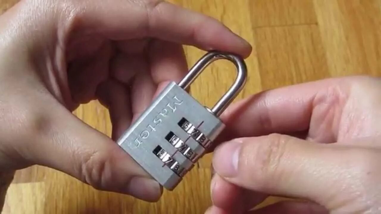 Забыл код ключ. Замок кодовый Master Lock 7. Китайский кодовый замок jd815. Кодовый замок Palladium заводской код. Master Lock замок 1533d.