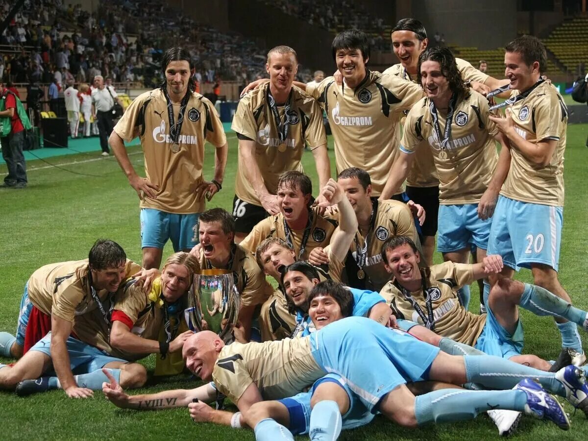 Final 2008. Зенит Суперкубок УЕФА 2008. Зенит Кубок УЕФА 2008. Зенит финал Кубка УЕФА 2008. Зенит чемпион УЕФА 2008.