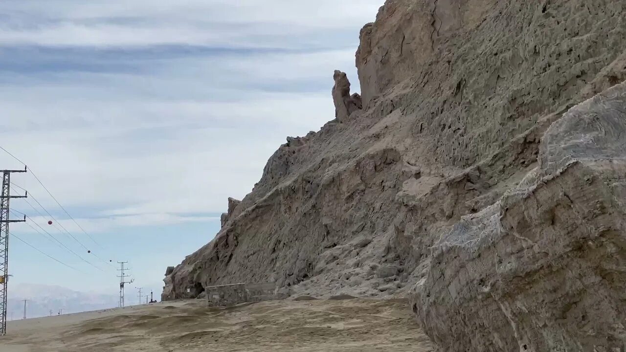 Видео лота. Соляной столб жена лота в израиле. мертвое море соляной столб жена лота. соляной столб в мертвом море. жена лота на мертвом море.