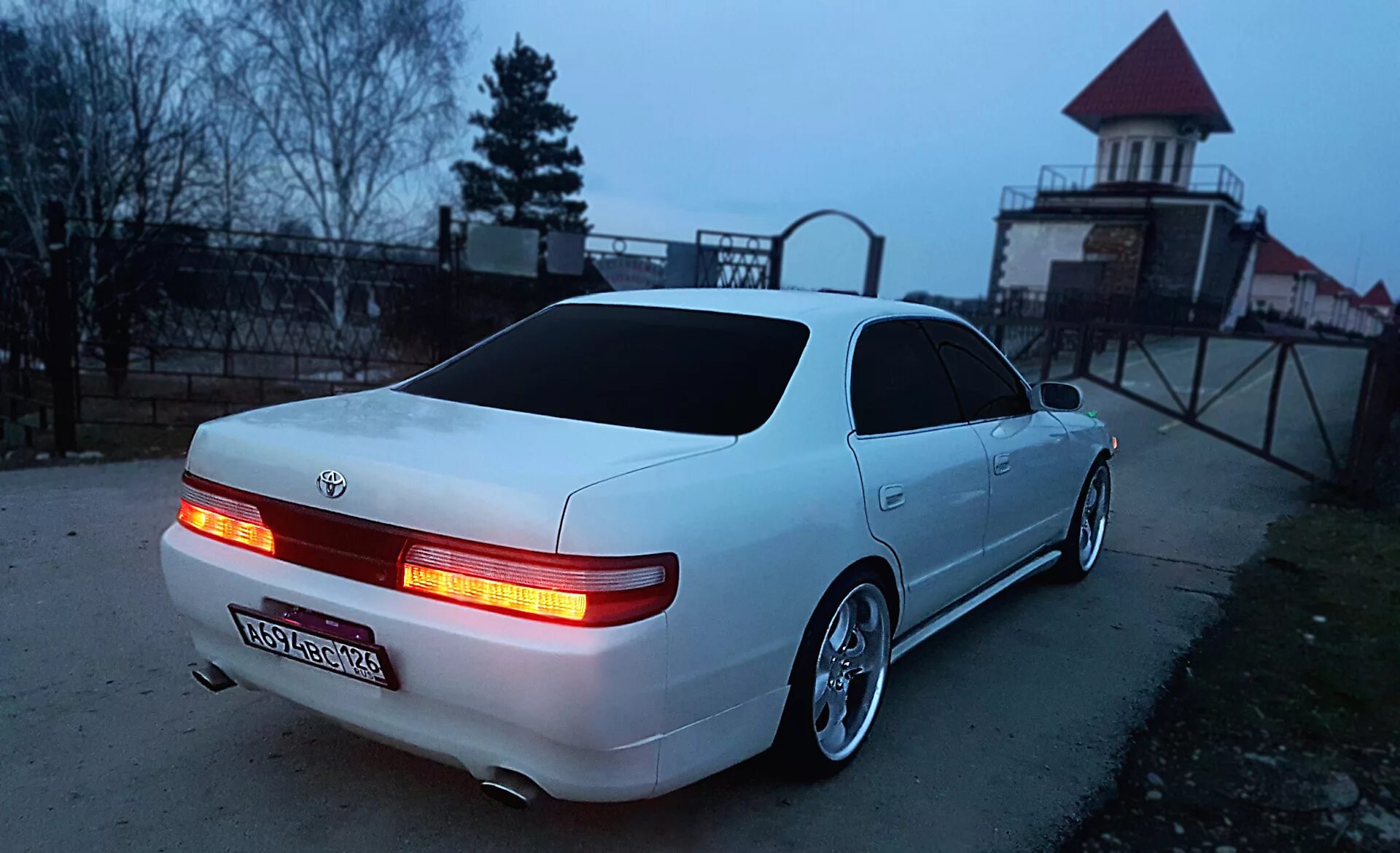 Купить кресту 90 кузов. Toyota Chaser 90. Toyota Chaser 90 Tourer. Toyota Cresta 90. Toyota Chaser jzx90.