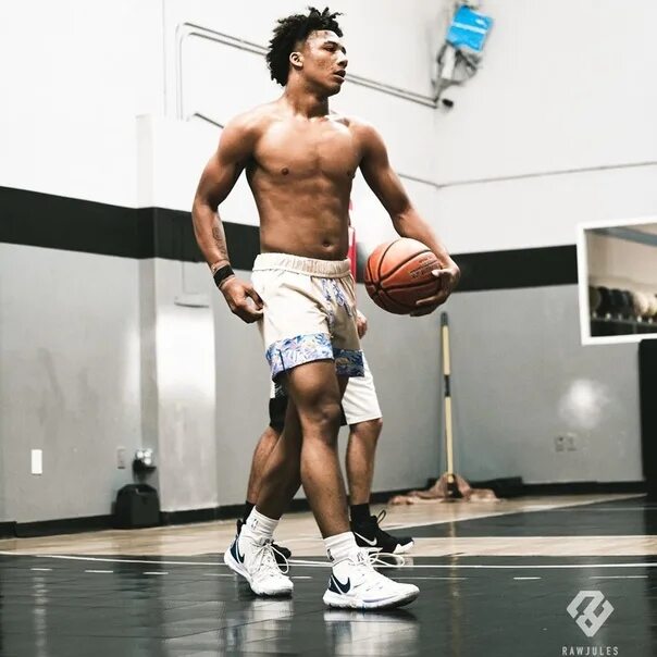 Mikey williams. Mikey williams basketball. майки виллиамс. рост майки уильямса.