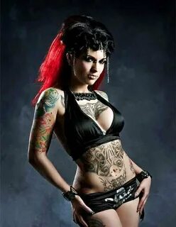 Inked and Gothic babes explore the beauties-mixed - Photo #5.