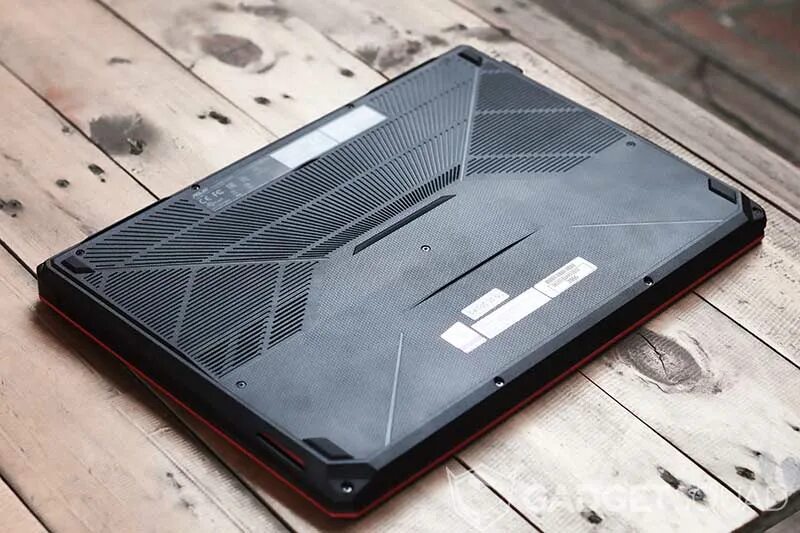 Tuf gaming h1. Охлаждающая подставка под ноутбук ASUS TUF. ASUS ноутбук игровой TUF охлаждение. FX 505 поддон. ASUS TUF Gaming fx505dt-hn564.