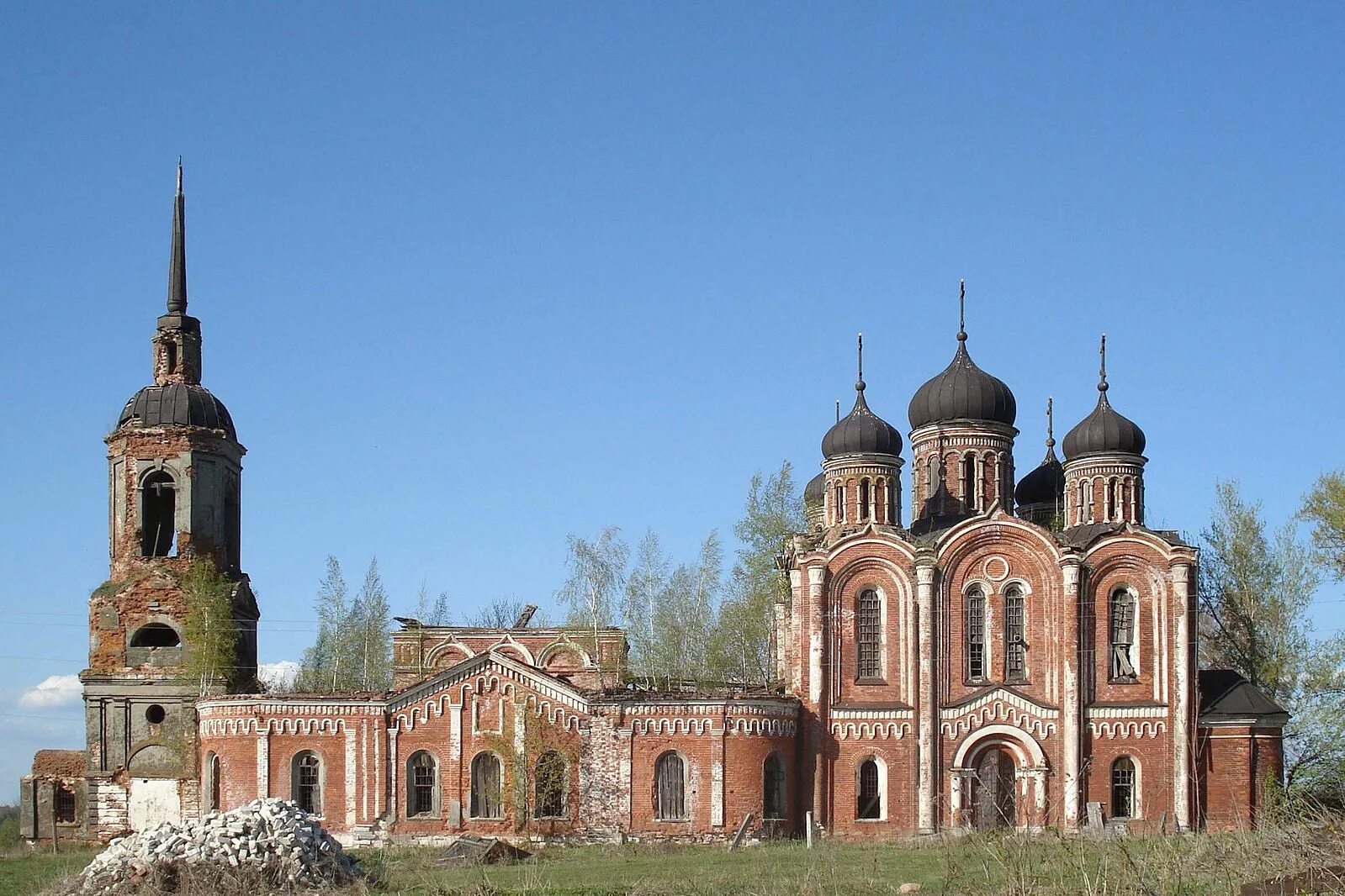 Село красно Вачский район Нижегородской области. Селе красно Вачского района Троицкий храм. Церковь в селе красно Вачского района Нижегородской области. Церкви Вачского района Нижегородской области.