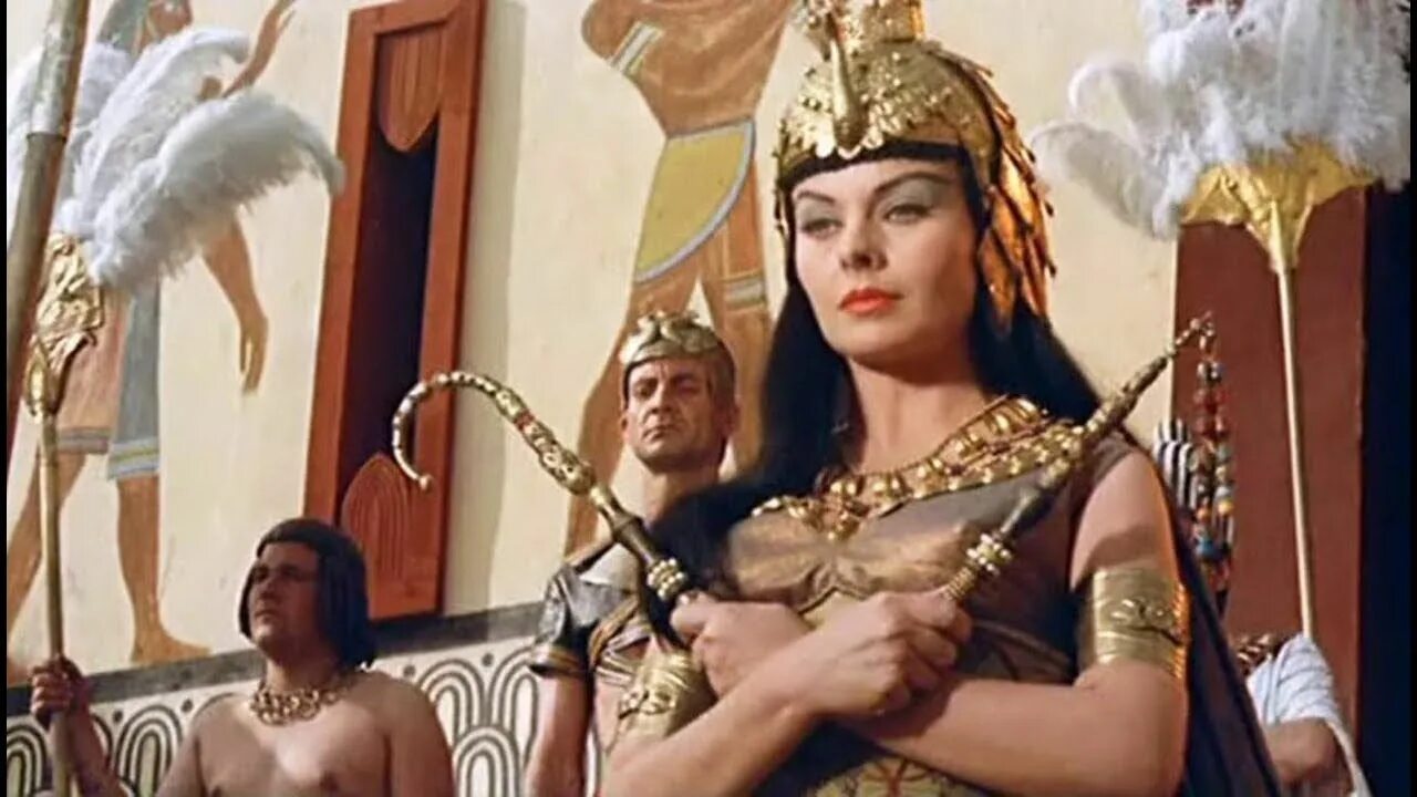 Богиня Нефертити.