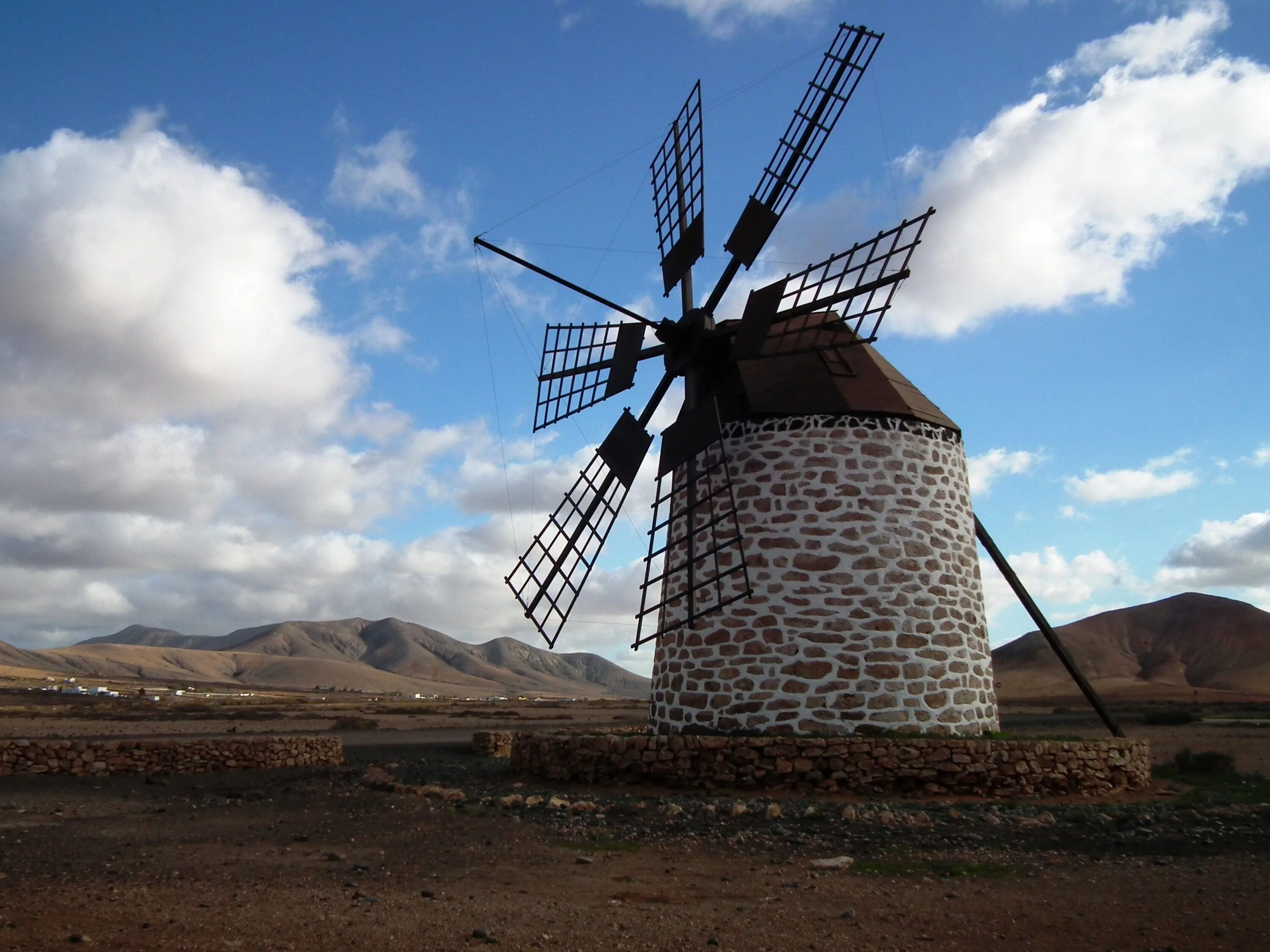 Ветряная мельница Булгар. Fuerteventura мельницы. Мельница ветряная Скандинавская. Ветряная мельница (рн006). Ветряный мельницы