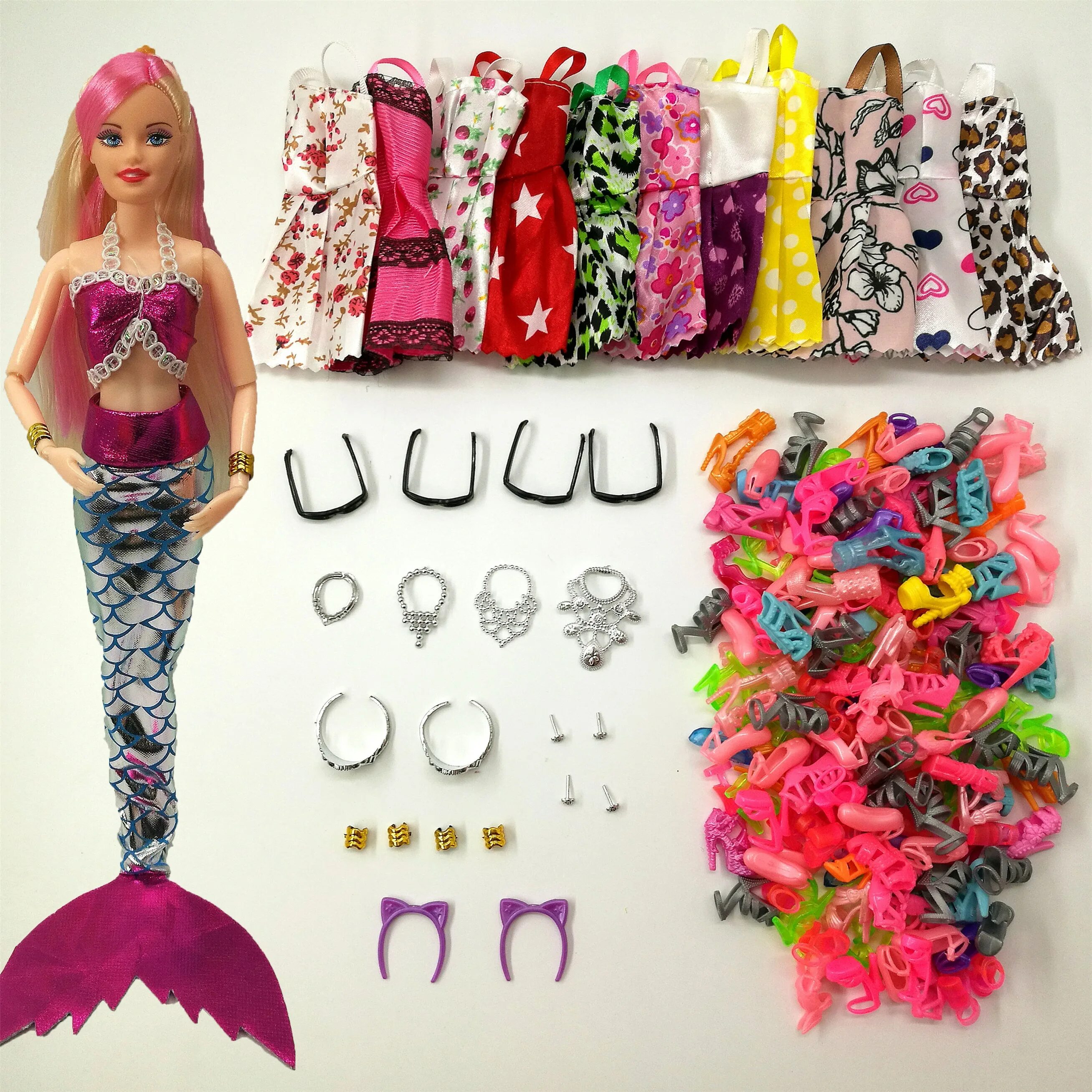 Dolls accessories. Dolls accessories. Кукла барби с аксессуарами. Dolls accessories. Аксессуары для барби.