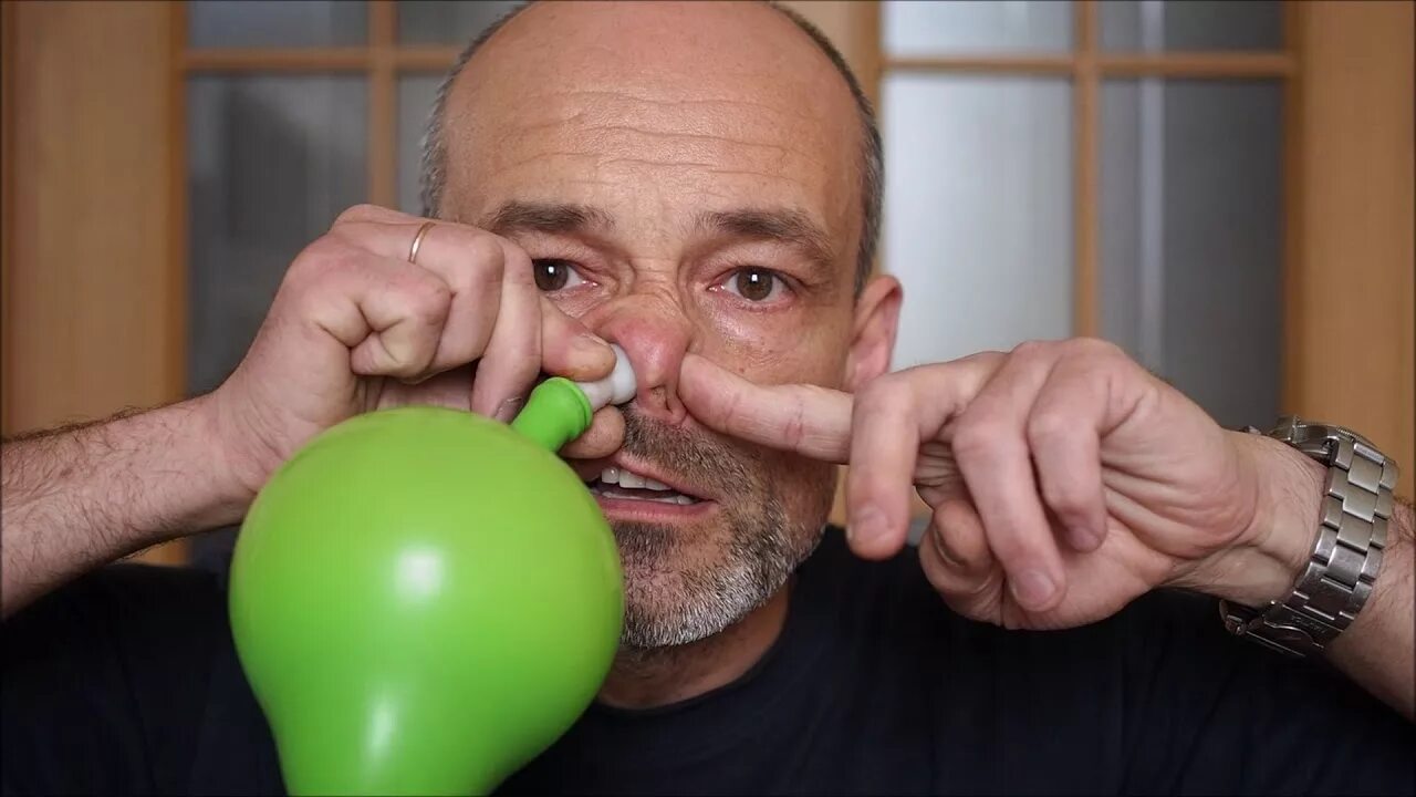 Самопродувание слуховых. Тренажер для продувания слуховых труб. шарик для продувания ушей. тренажер для надувания шариков носом. продувание слуховых труб.