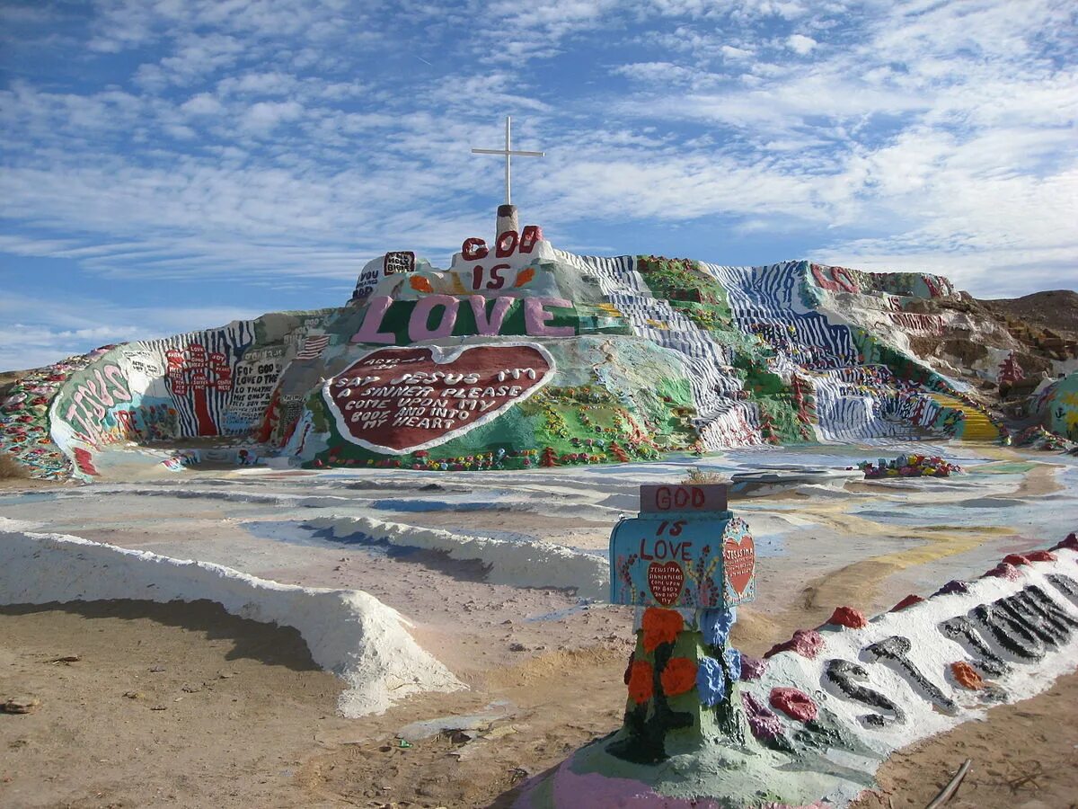 Slab city. Слэб сити калифорния сша. Slab city. Самый малонаселенный город в сша. Slab city california.