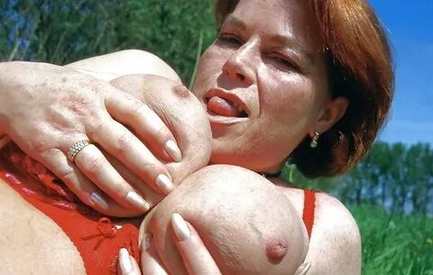 Porn kira red.