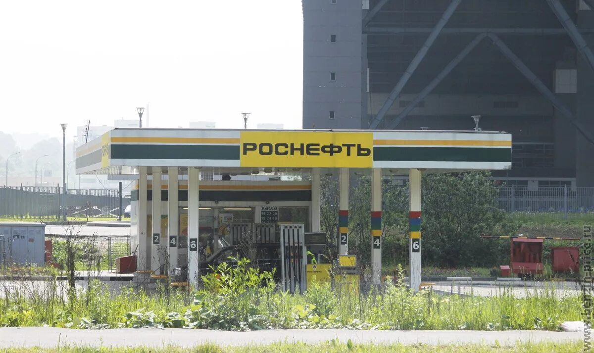 Магазин повторить километр. Роснефть Волоколамское шоссе 21 км. АЗС АРВИОЙЛ. Московский шоссе АЗС Роснефть. Г. Москва, Волоколамское шоссе, 79, АЗС «Роснефть».