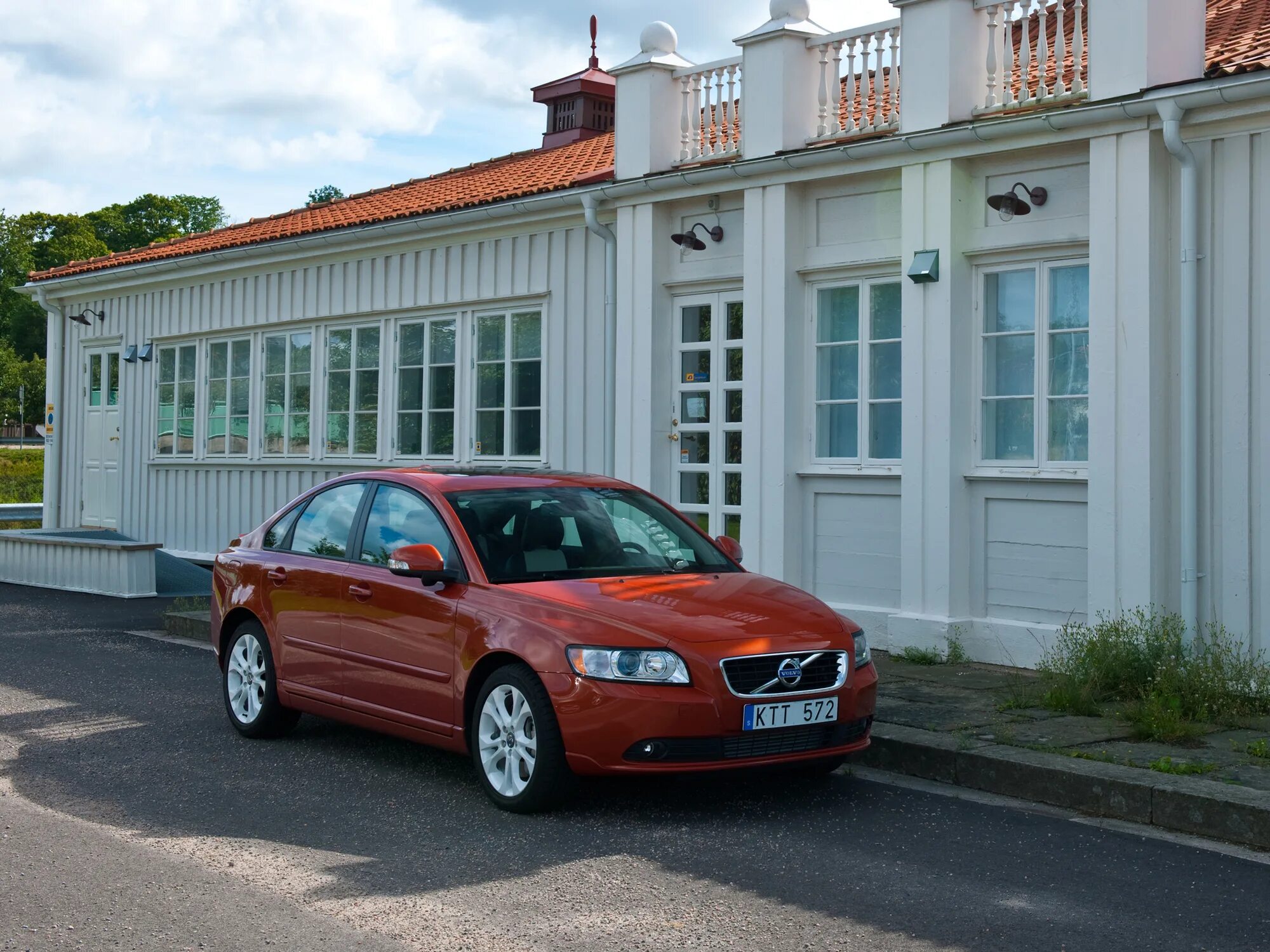 Вольво второе поколение. Volvo s40 2. Volvo седан s40. Вольво s40 II Рестайлинг. Volvo s40 2011.