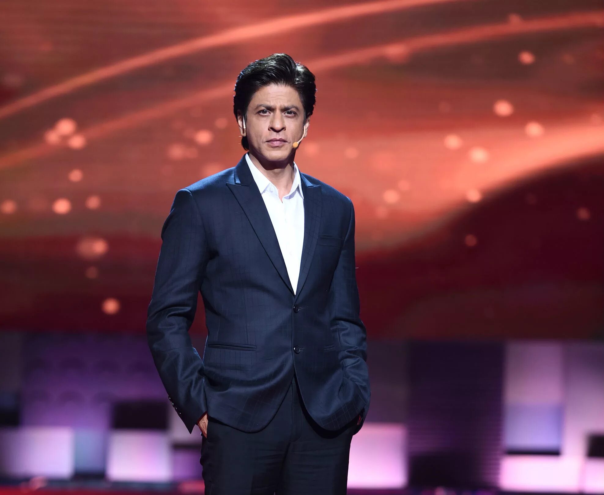 шах эшонхужаев. шакрукхан 2021. насим холов. шахрукх кхан сейчас 2023. тони юн пластический хирург.