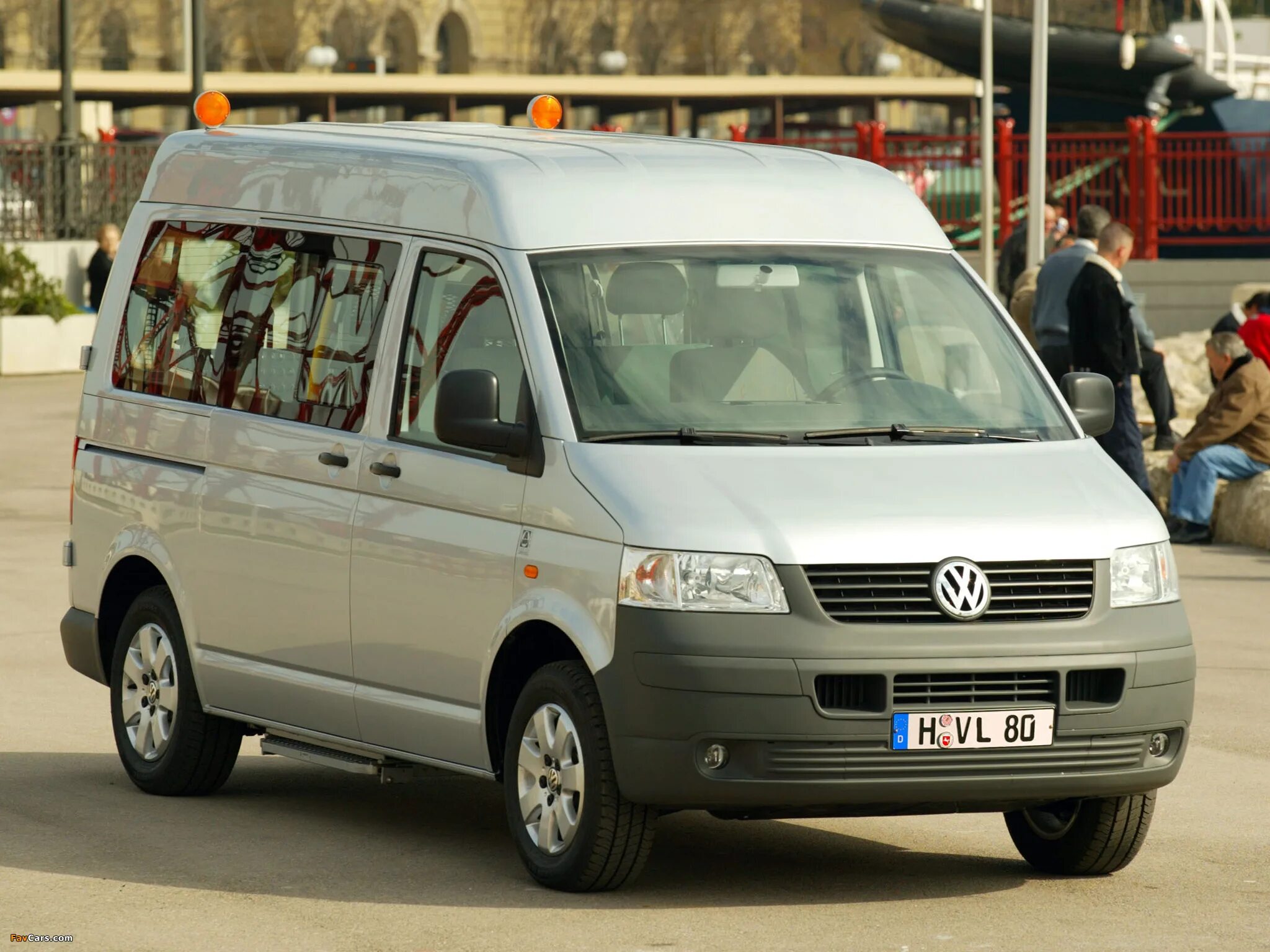 Т-5 Фольксваген 2.5. Volkswagen Transporter t5 пассажирский. Микроавтобус Фольксваген т5. VW Transporter t5 2009. Т5 фольксваген 2.5 тди