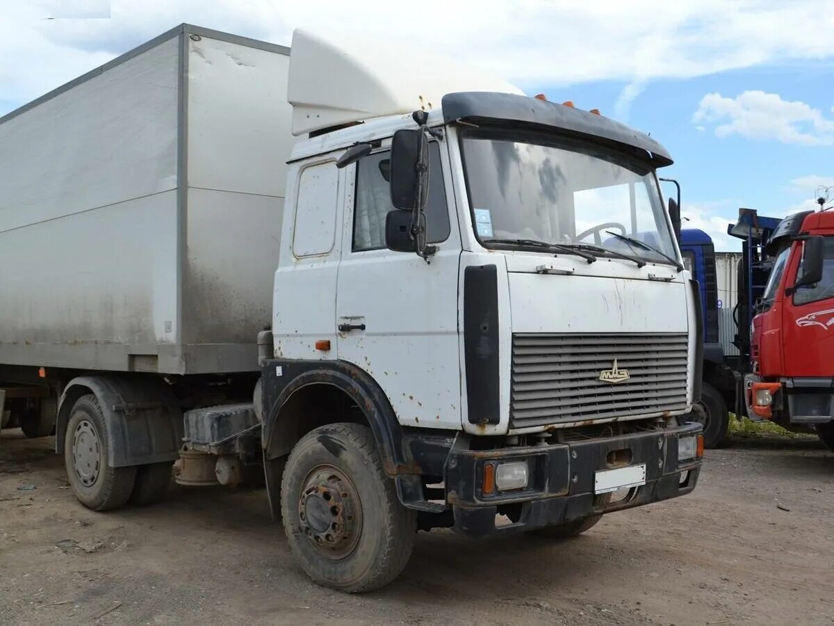 авто б у мазы. тягач маз 5440. маз самосвал 1999. грузовик маз 6422. маз 64229 седельный тягач.