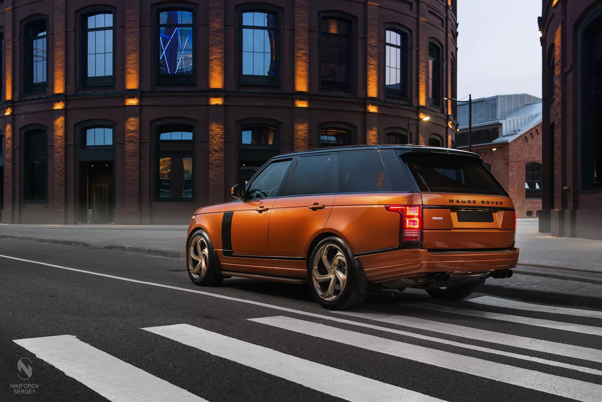 рендж ровер эвок в москве. Range rover vogue 2023. драйв 2 ровер. драйв 2 ровер. Range rover sport drive2.