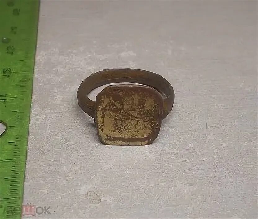 Бронзовые перстни 17 века. Бронзовые кольца старинные. Старинный перстень бронза. Древнее бронзовое кольцо.