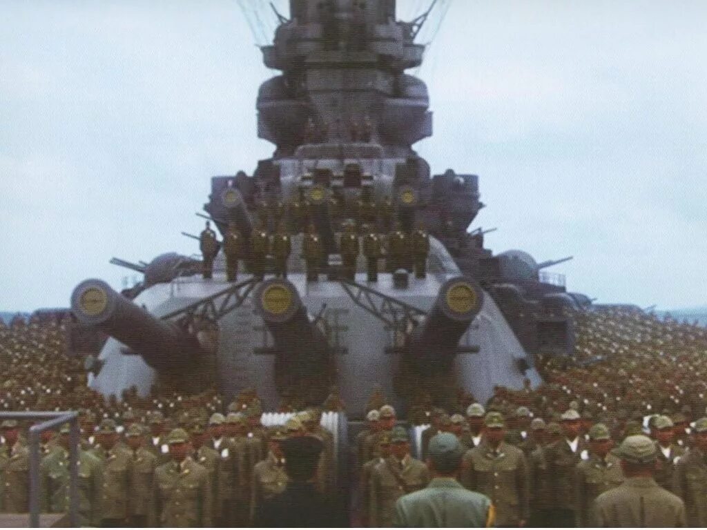 Экипаж линкора. Бисмарк корабль экипаж. Экипаж военного линкора. Экипаж линкора. Экипаж линкора.