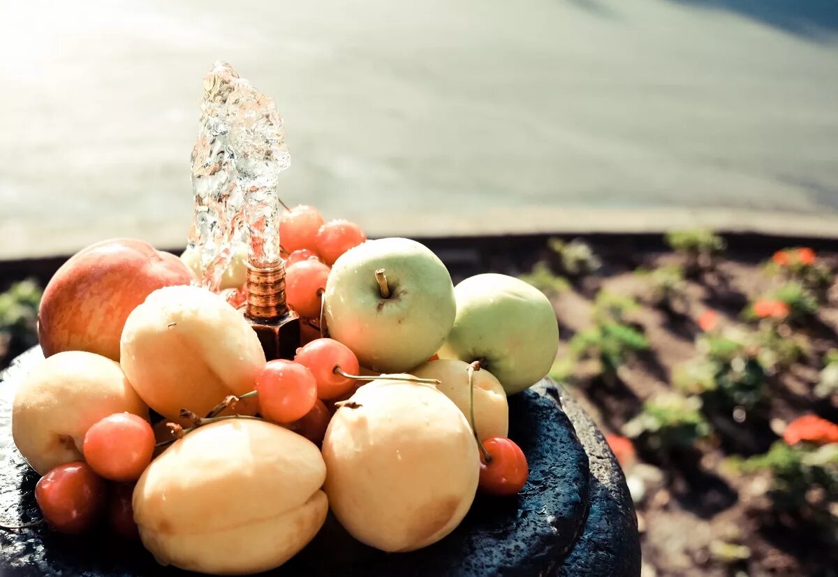 фрукты армении. армения фруктовый рынок. армянские фрукты. дагестанские фрукты. армянские фрукты и ягоды.