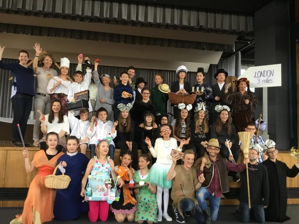 Stop war make love. Drama group. Группа drama (нидерланды). Drama group. Blithe spirit 2020.