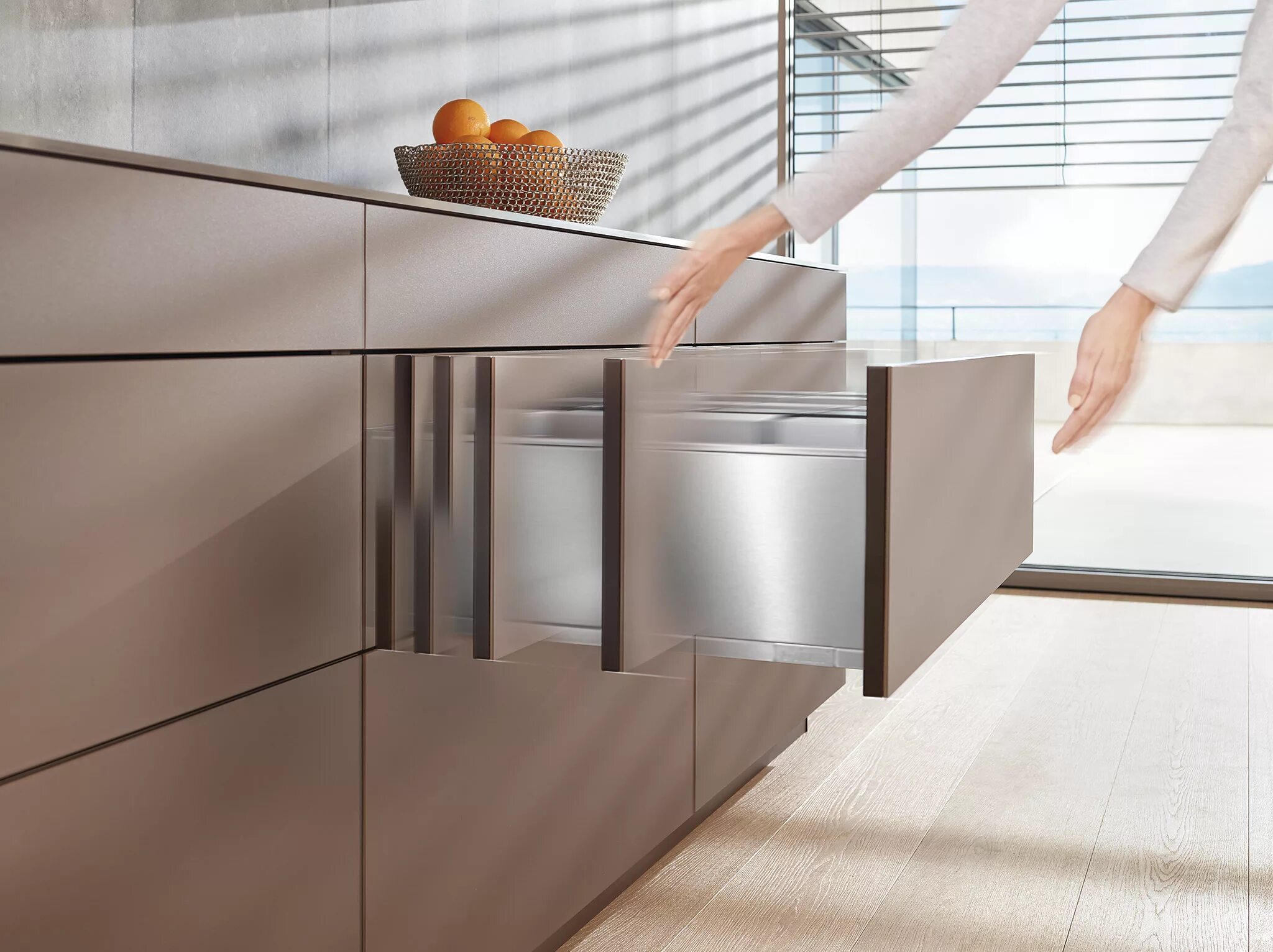 Tip on blumotion. Legrabox blum. фурнитура blum tip-on. толкатели блюм tip on. blum tip on blumotion.