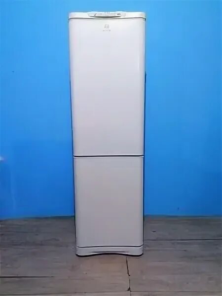 Холодильник индезит бу. Холодильник Индезит 200-64-60. Холодильник Индезит 200 см. Индезит холодильник dns30.