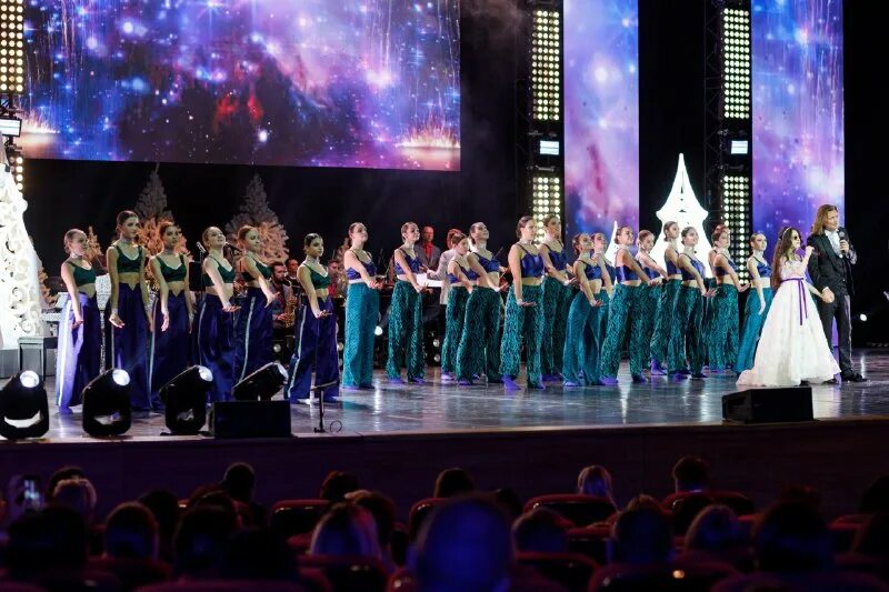 Концерт 14 апреля казань. Корстон танцпол казань. Концерт анвара нургалиева. Белая трость фестиваль 2022. 14 февраля концерт в театре опера и балета.