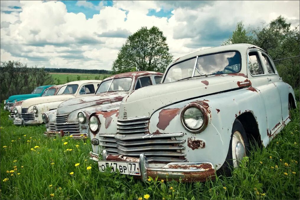 Soviet car. ГАЗ 21и Черноусово. Старые автомобили России. Старые машины СССР. Коллекция ретро автомобилей СССР.