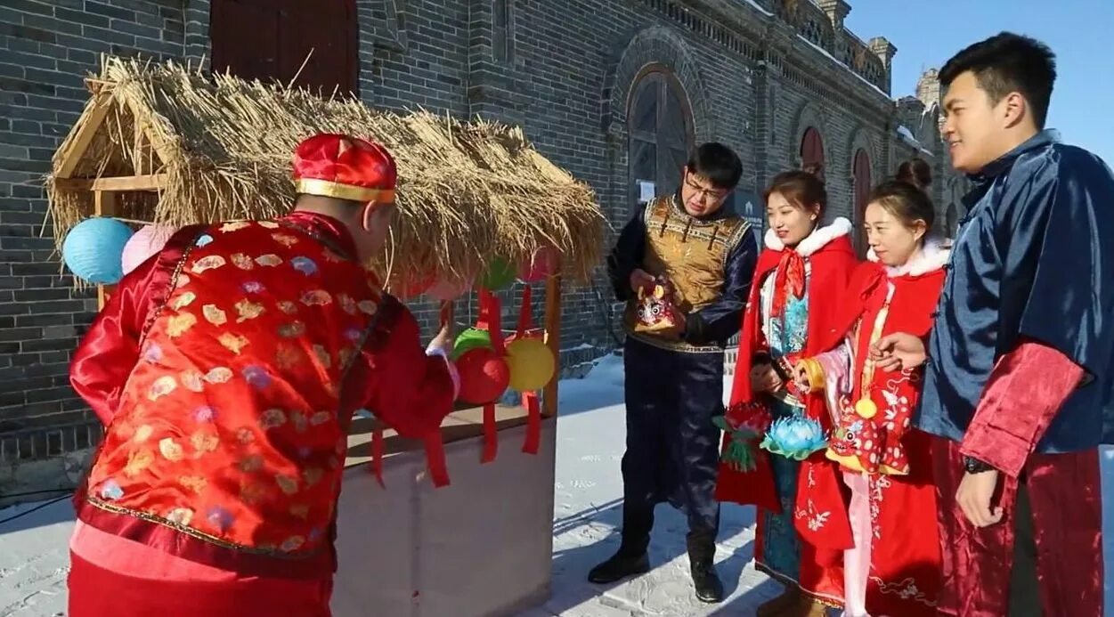 Вднх праздник китайского нового года. Китайский новый год. Новый год в китае в 2024 г. Новогоднее шоу. Национальные праздники китая.