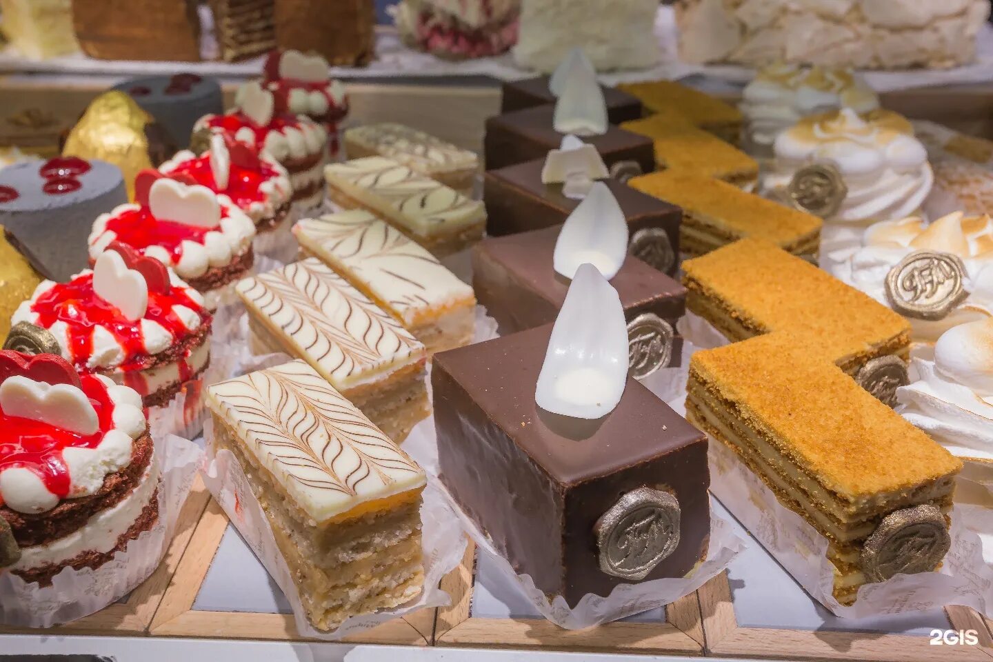 Патрик и мари краснодар зиповская. Патрик и мари ставропольская 140. Патрик и мари ставропольская 140. Пекарня патрик и мари. Краснодар сеть кулинарий патрик и мари.