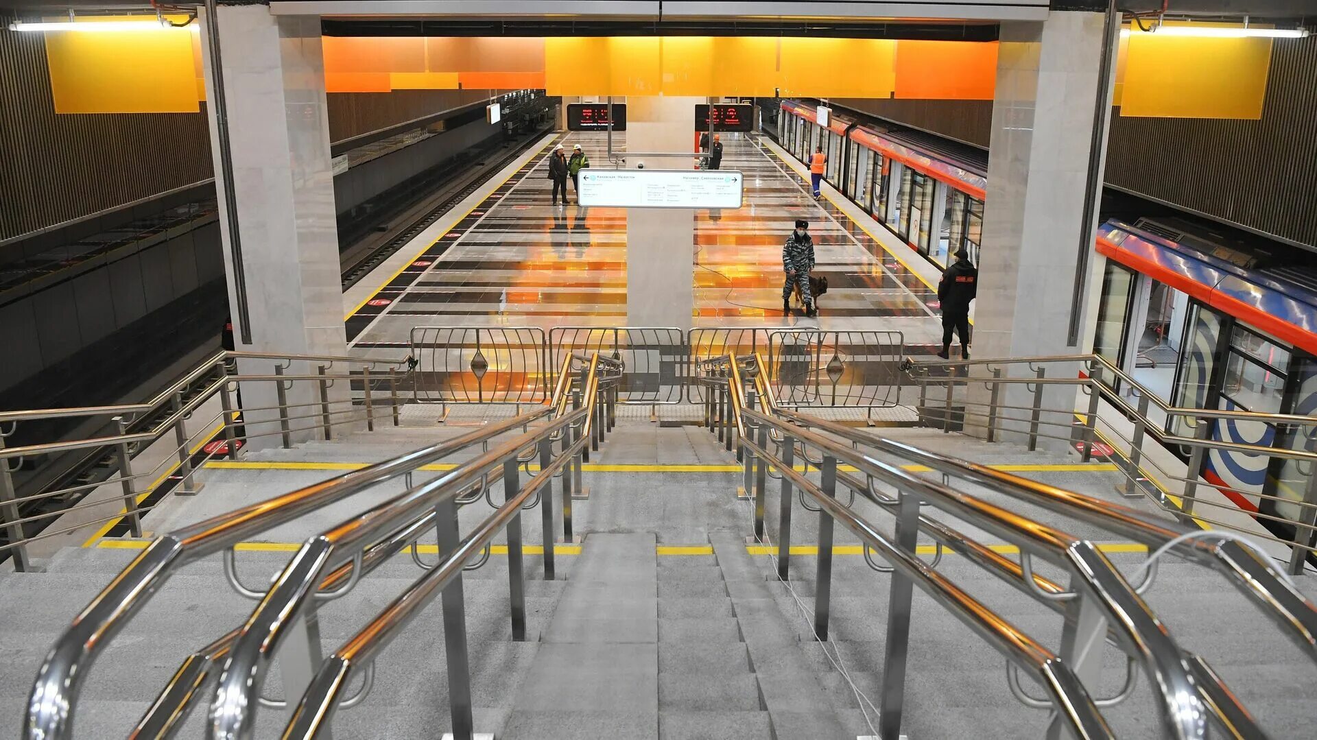 Московское метро. Calling metro. Calling metro. Бейкер-стрит (станция метро). Metro sign.