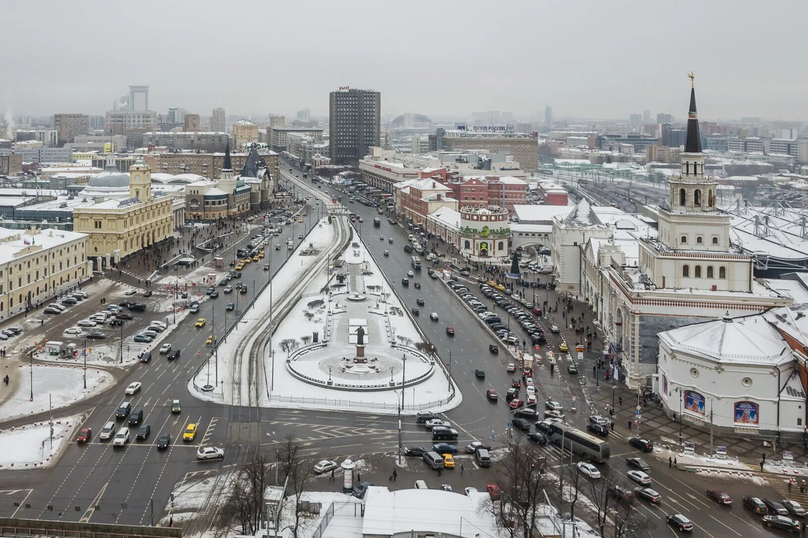 Московские 3 вокзала. Площадь трёх вокзалов в Москве. Комсомольская площадь Москва. Москва три вокзала площадь трех вокзалов. Москва Комсомольская площадь площадь 3 вокзалов.