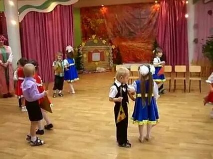 Танец взрослых в детском саду