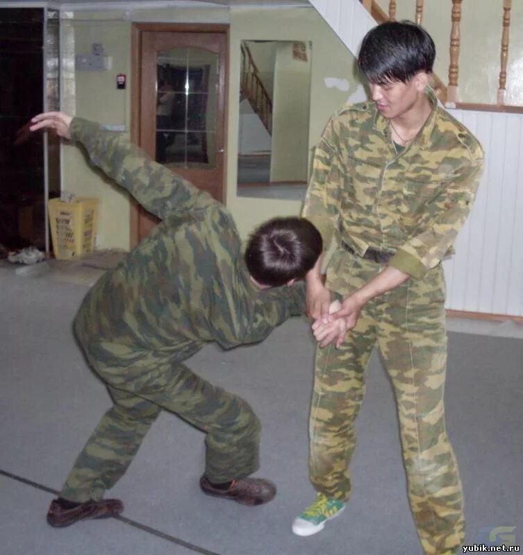 русский стиль рукопашного боя стиль кадочникова. кадочников аркадий алексеевич. рукопашный бой алексея кадочникова. система кадочникова кадочников. русский стиль система кадочникова.