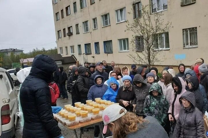Защити жизнь. Благотворительный фонд добрый мир мурманск. Благотворительный фонд мурманск. Благотворительные мероприятия. Помощь детям благотворительный.