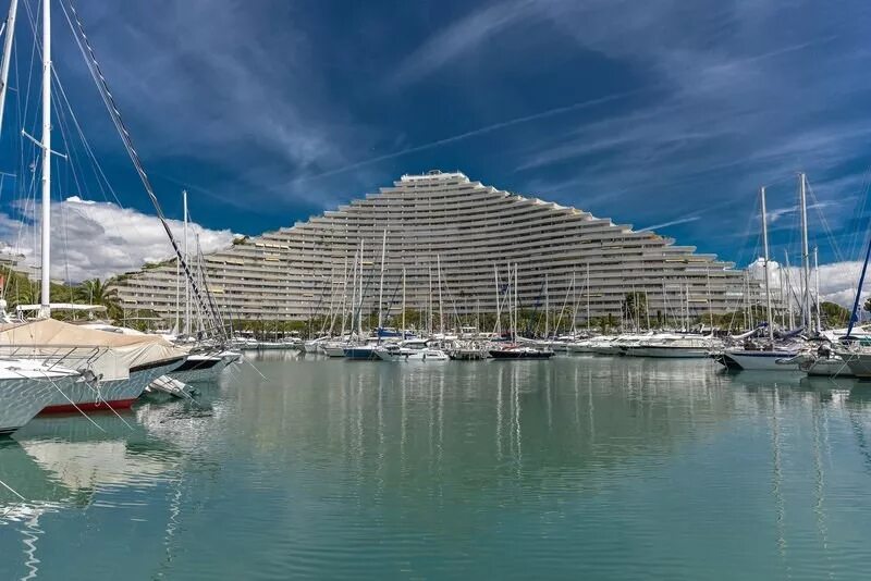 Лубе б. Вильнев лубе. вильнёв-лубе франция. villeneuve loubet город.