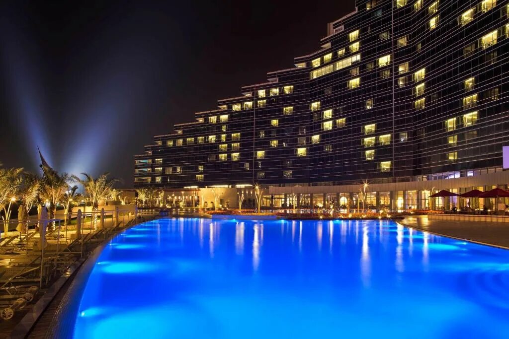 Island rotana. Amwaj Бахрейн. Отель Art Hotel & Resort Бахрейн. Отель в Бахрейне Art Rotana Amwaj Islands. ATR Rotana Бахрейн.