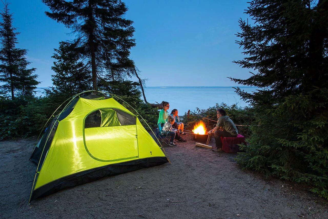 Outdoor camping. Баннер для кемпинга. Кемпинг парк. Outside camp. Стол для кемпинга.