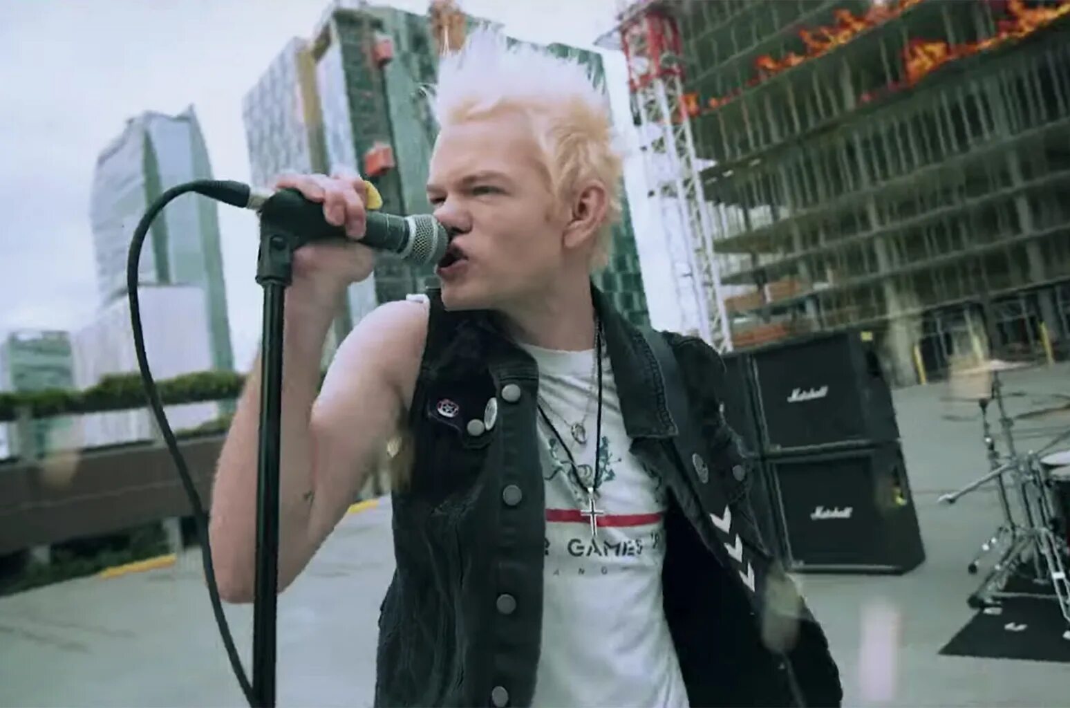 Sum 41 солист. Дерик Уибли. Sum 41 Дерик Уибли. Дерик Уибли 2020.