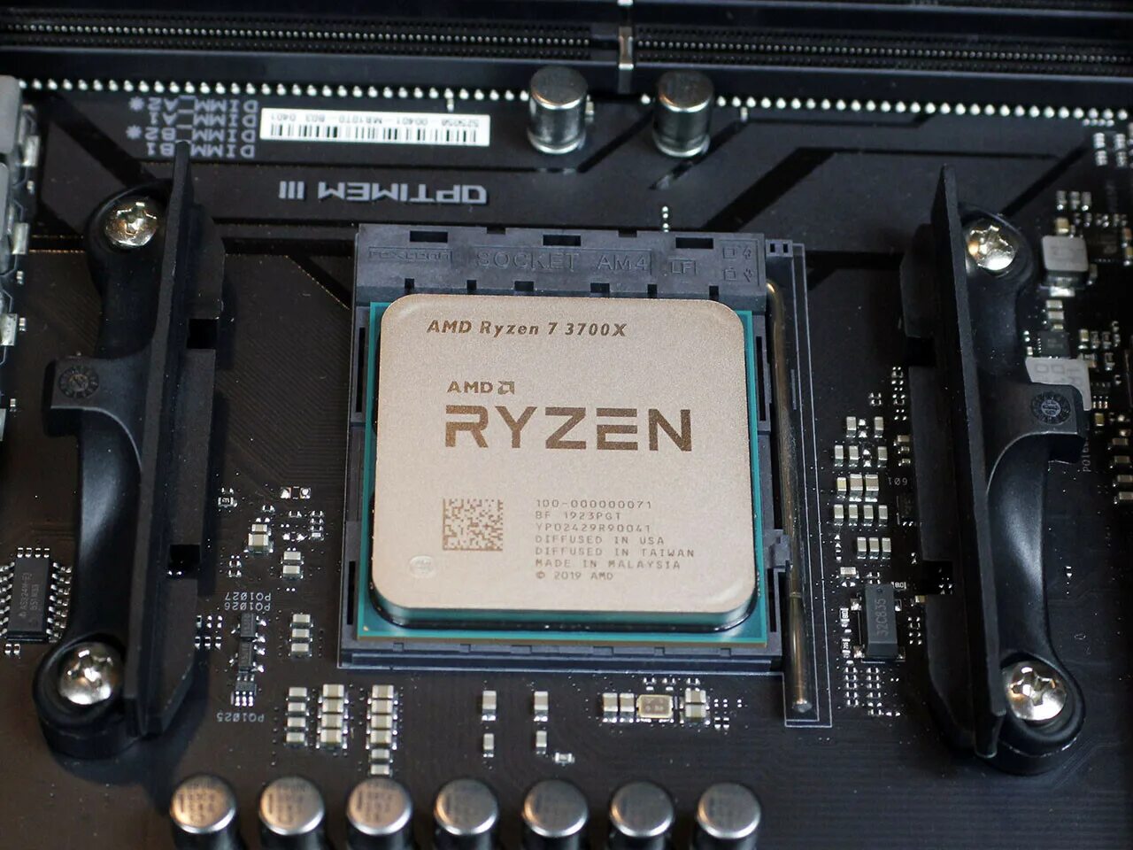 AMD Ryzen 7 3700x. AMD Ryzen 7 3700x OEM. AMD Ryzen 7 3700x Box. Процессор AMD Ryzen 7 Pro 3700.