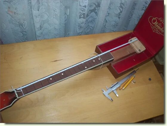 Гитара без анкера. Анкерный болт для грифа бас гитары. Fender stratocaster пуля грифа. Анкерный болт для грифа бас гитары. Гитара без анкера.