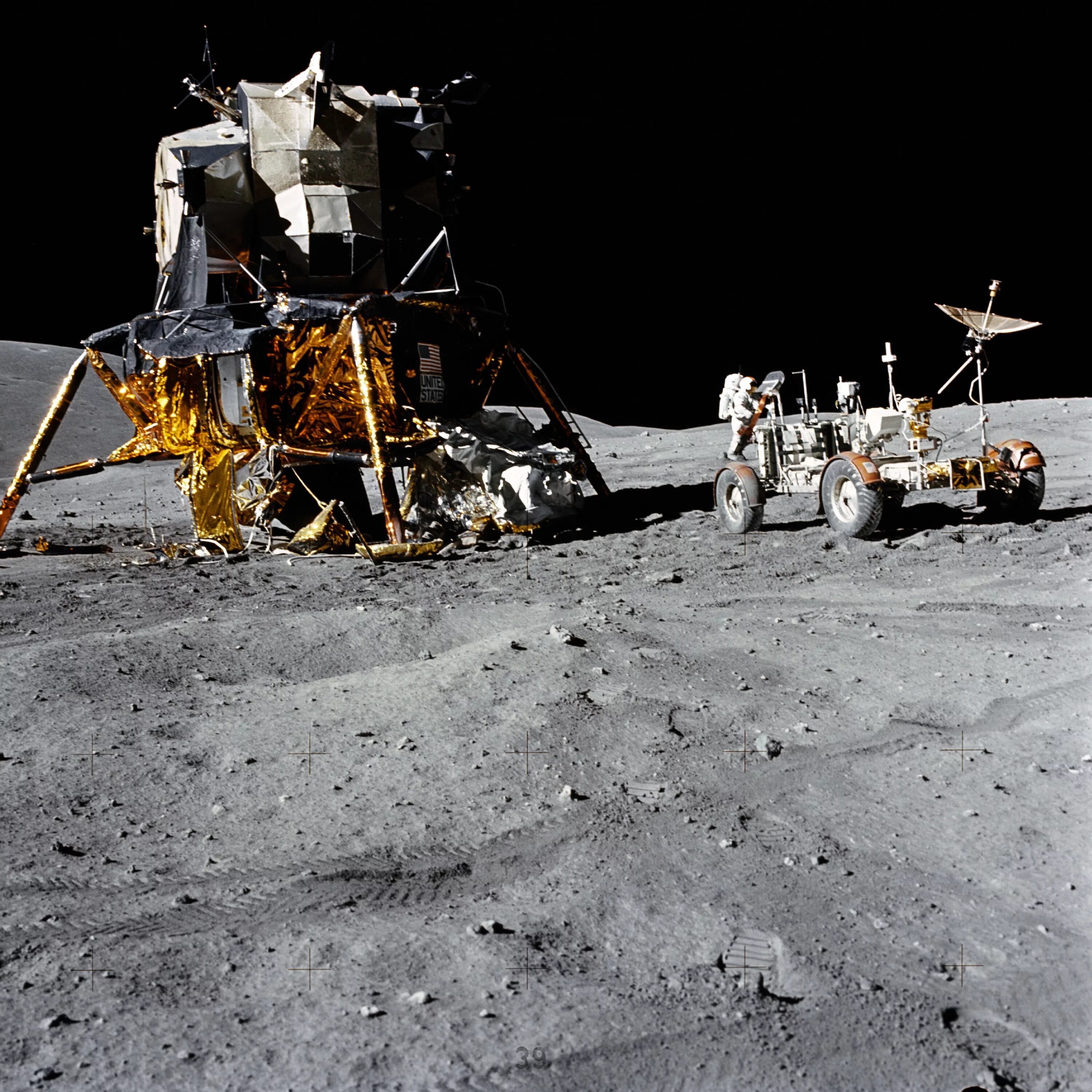 Аполлон 16. Аполлон 11. Лунный модуль Аполлон 11. Аполлон НАСА. В каком году человек высадился на луну