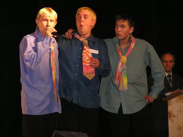 Марина грицук квн. Квн саров смешной дозор. Команды квн 2005. Команды квн 2005. Квн 2005 гусев.