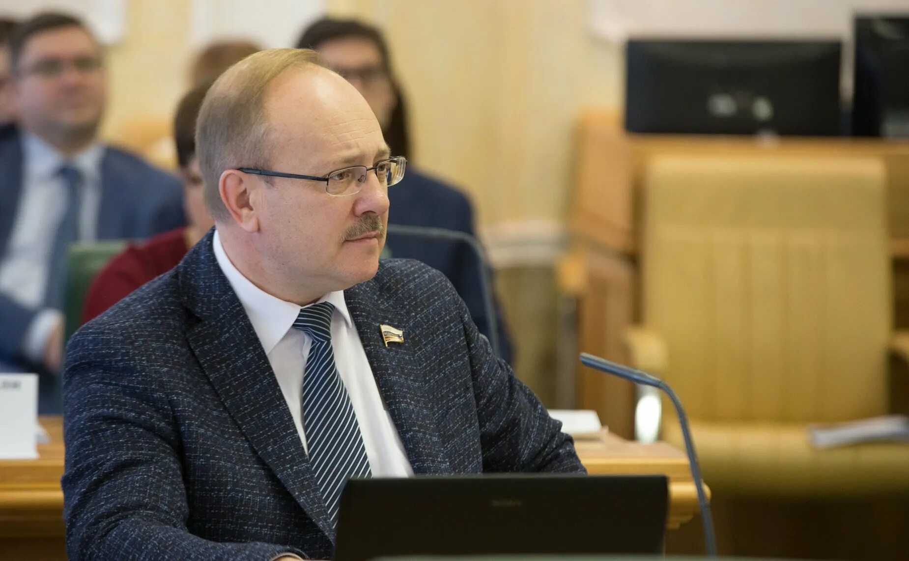 геннадий емельянов татарстан. сенатор гусаковский. сергей колбин севастополь. олег петрович королёв. г сенатор.