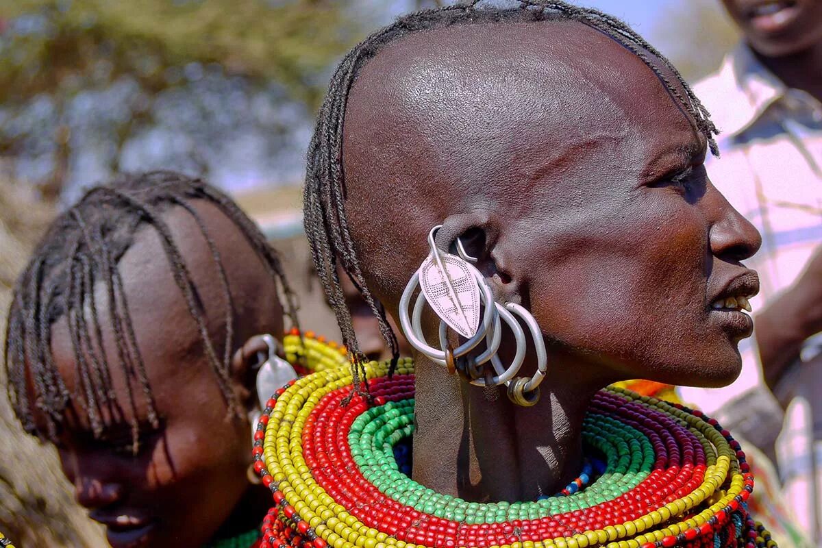 Племя Туркана Кения. Эфиопы,малагасийцы. Масаи народ Африки. Тарелка в губе племя