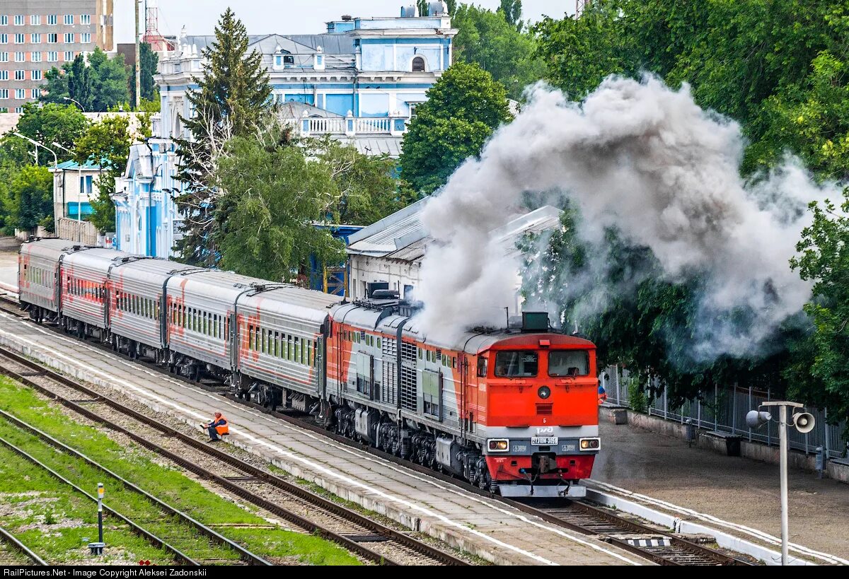 День г железнодорожный. Станция Ставрополь. Железнодорожный вокзал Ставрополь. ЖД станция Ставрополь. Вокзал Ставрополь поезд.