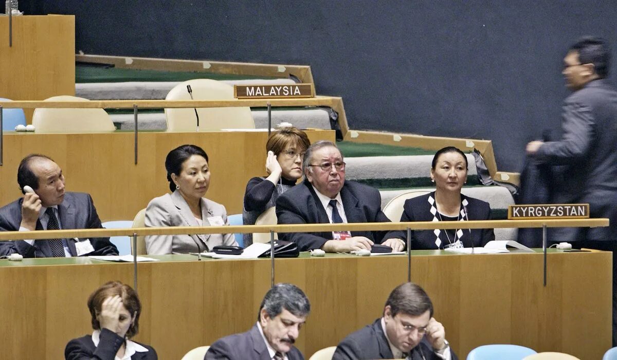 Вступление Кореи в ООН. Вступление Киргизии в ООН. Джапаров в ООН.