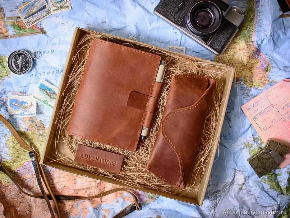 Наборы из натуральной кожи. Стильный кожаный аксессуар. Аксессуары из кожи. Кожаные аксессуары. Подарочный набор аксессуаров из кожи.
