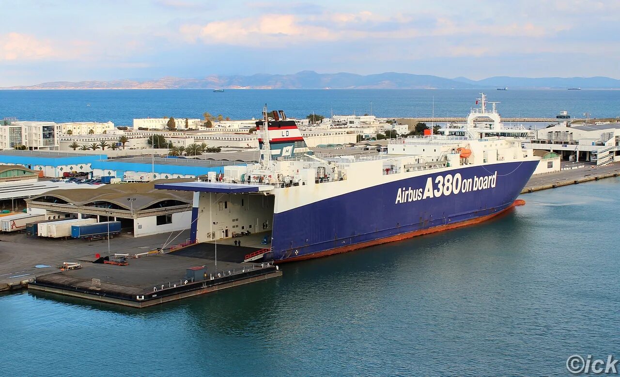 Ro ro shipping