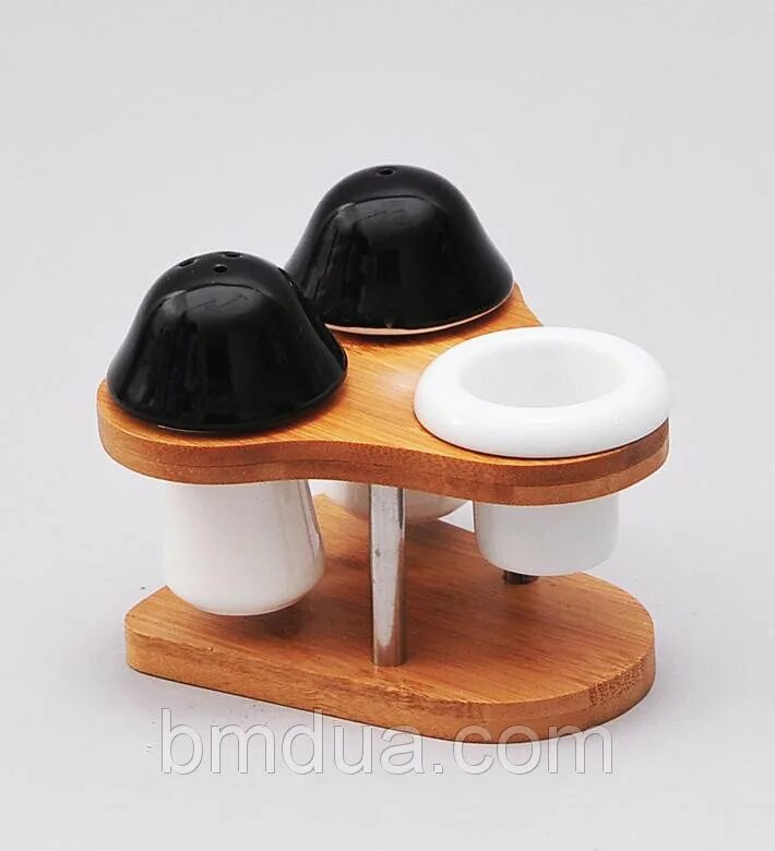Подставка под соль. Набор для специй ceram-bamboo. набор спецовников ceram-bamboo солонка, перечница и емкость для зубочисток. bonadi набор для специй. набор для специй соль перец зубочистки.